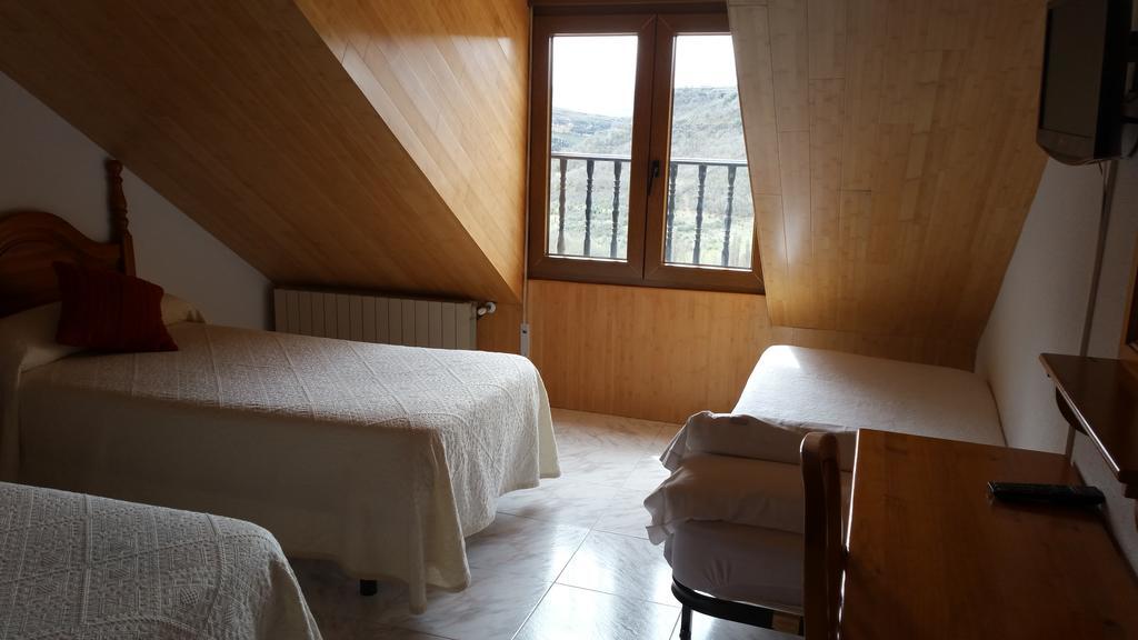 Hostal El Panadero Sepulveda Luaran gambar